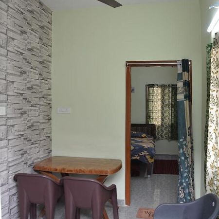 Manohars New Home ตีรูปาติ ภายนอก รูปภาพ